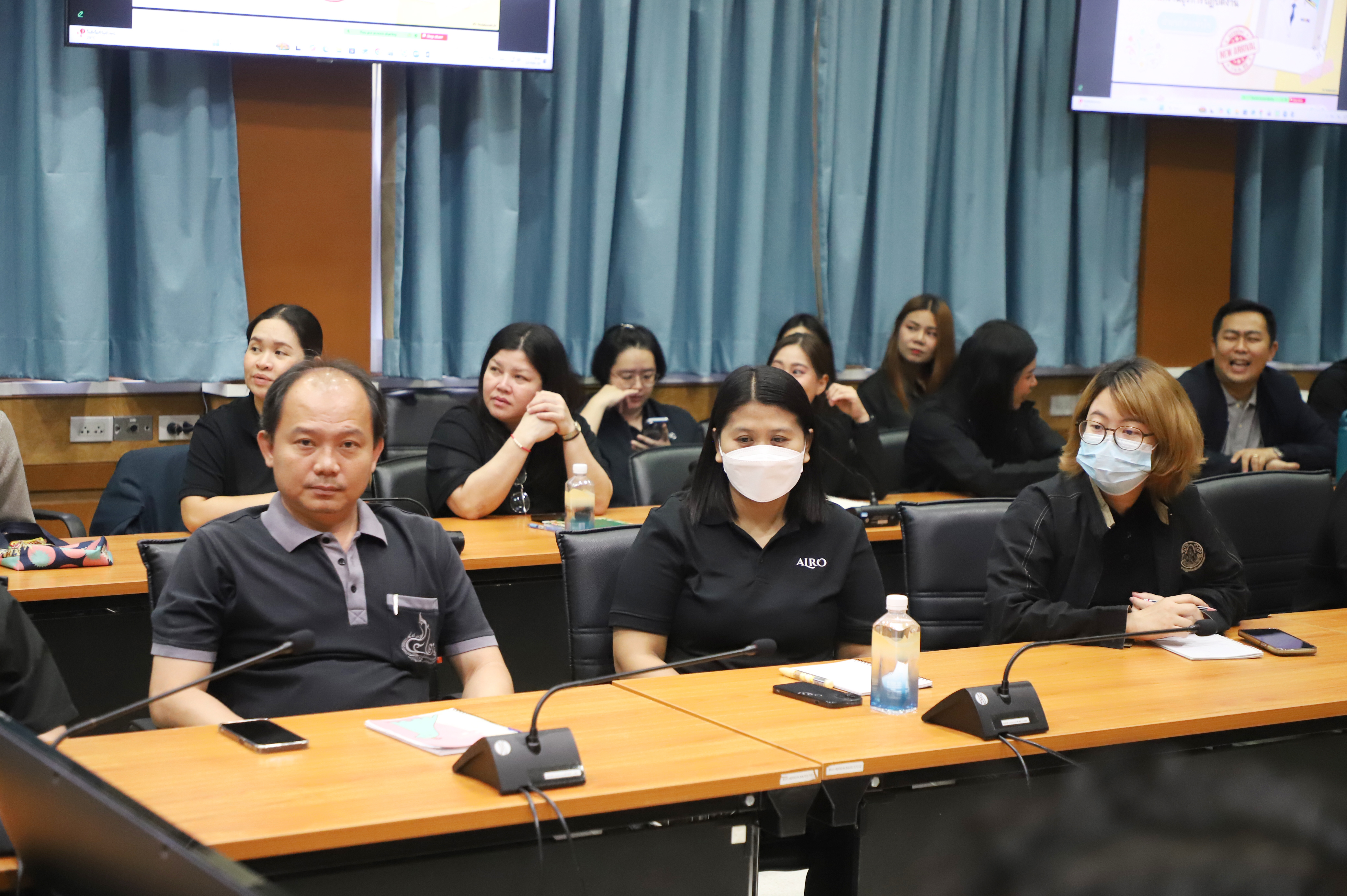 title - สำนักบริหารกองทุน (สบท.)  จัดการประชุมภายใน เพื่อติดตามเร่งรัดการดำเนินงานตามกรอบหน้าที่และตัวชี้วัด